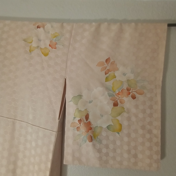 Vintage Silk Pastel Peach Floral Flowy Lined Silky Jaquard Hand Painted Kimono - Picture 7 of 14
